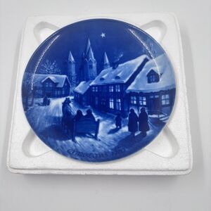Vintage 1970 Royale Blue Winter China Christmas Plate Midnight Mass Kalundborg